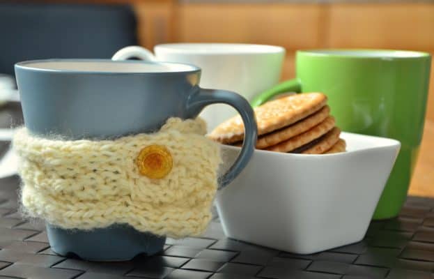cup-knitting-stricken-halterung-tasse-geschenkidee